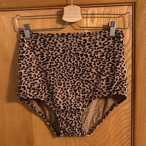 ARQ High Rise Undies in Leopard